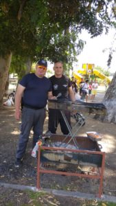 Police-helping-TikvaHope